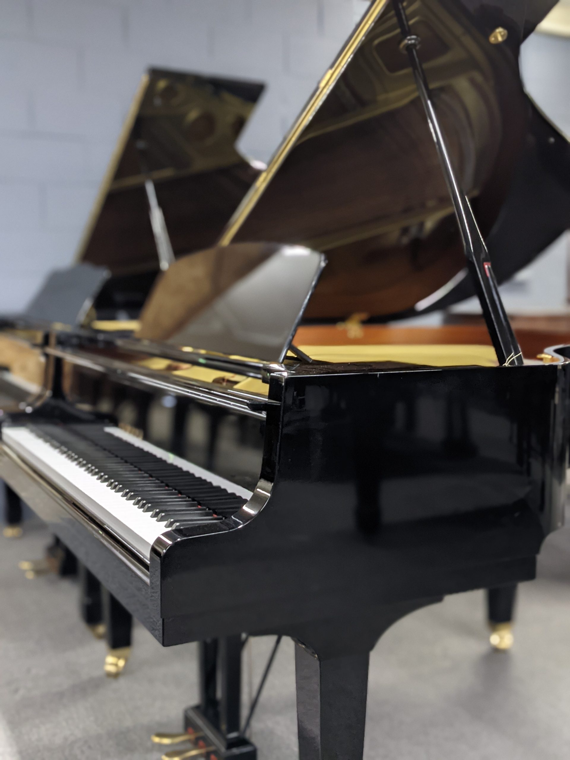 Yamaha GP1 in High Polished Ebony - Image 4