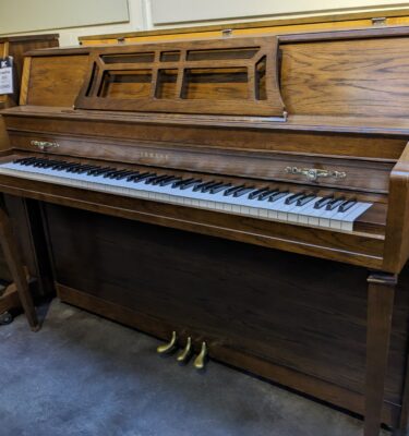 Yamaha Console in Oak #U182818