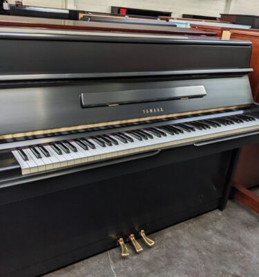 Yamaha Console M1A in Satin Ebony # R3727034
