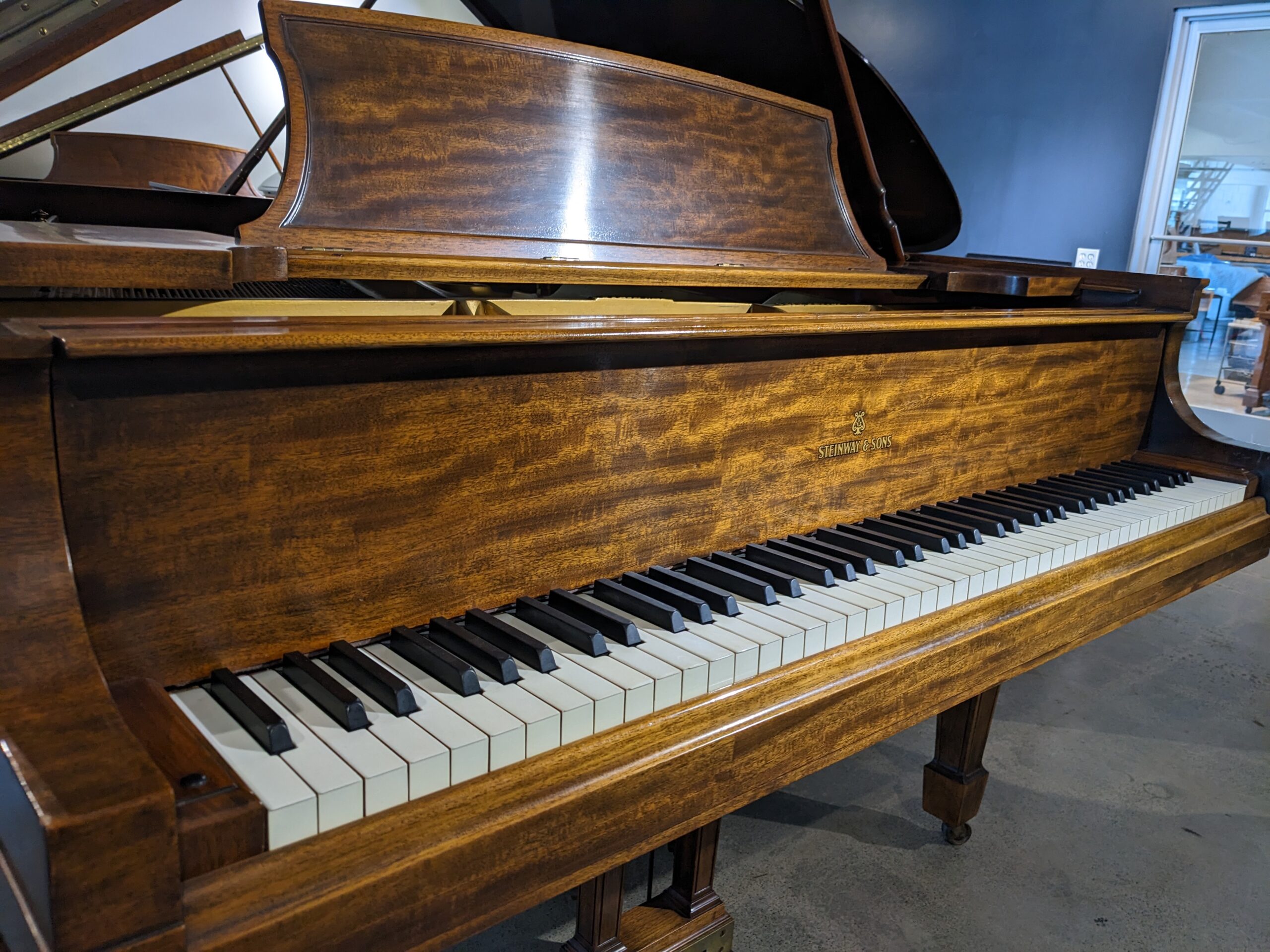 Steinway Model L Grand Piano in Mahogany # 263661 - Image 8