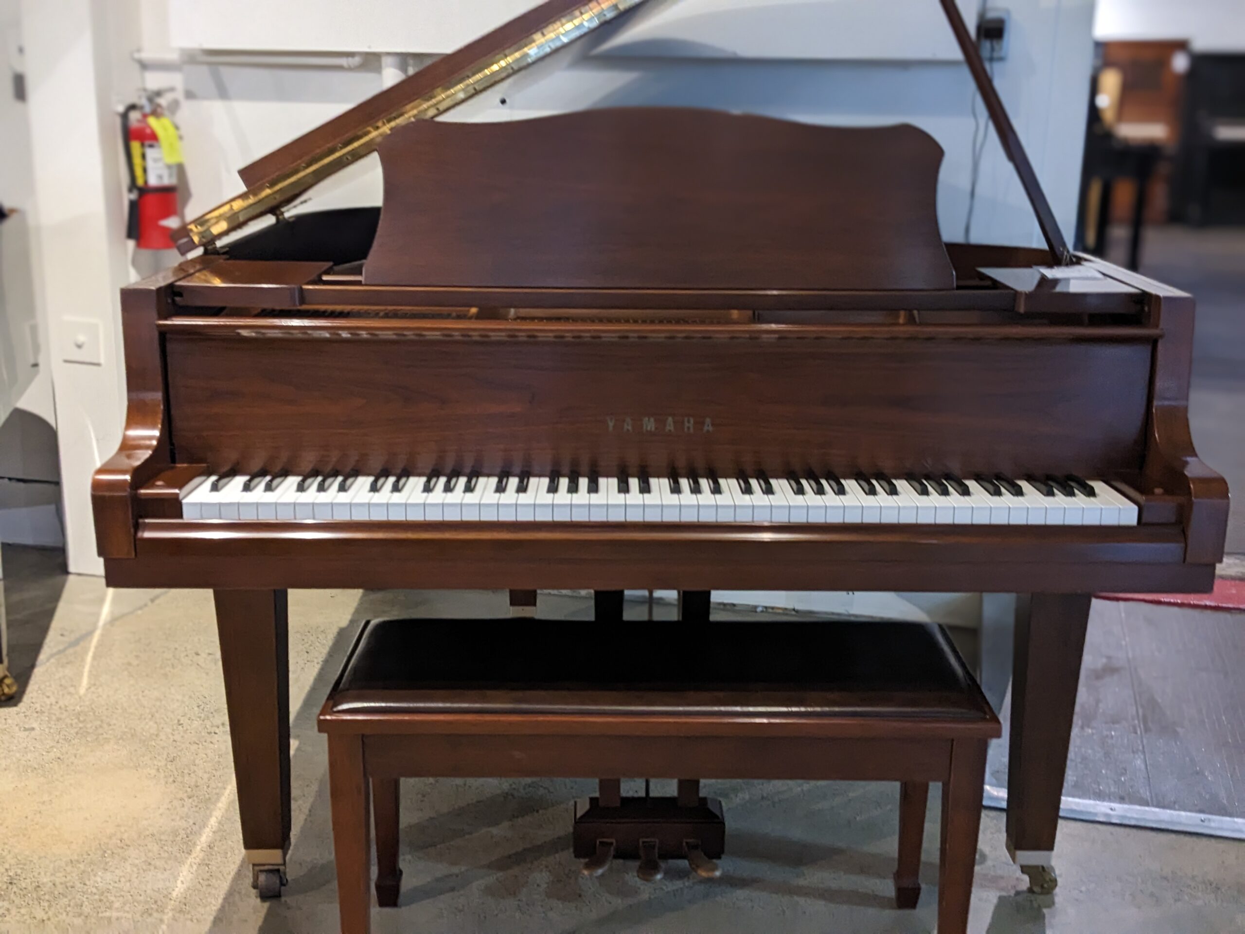 Yamaha GH1 Baby Grand in Satin Mahogany # B5812260