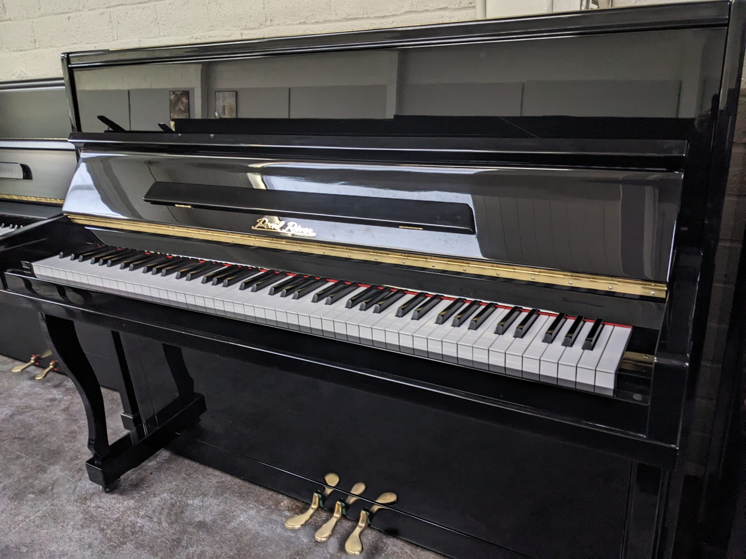 Pearl River Upright UP118M2 in HPE # 589401