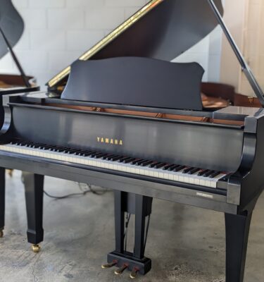 Yamaha C3 6'1 Grand Piano in Satin Ebony with Player #6125538